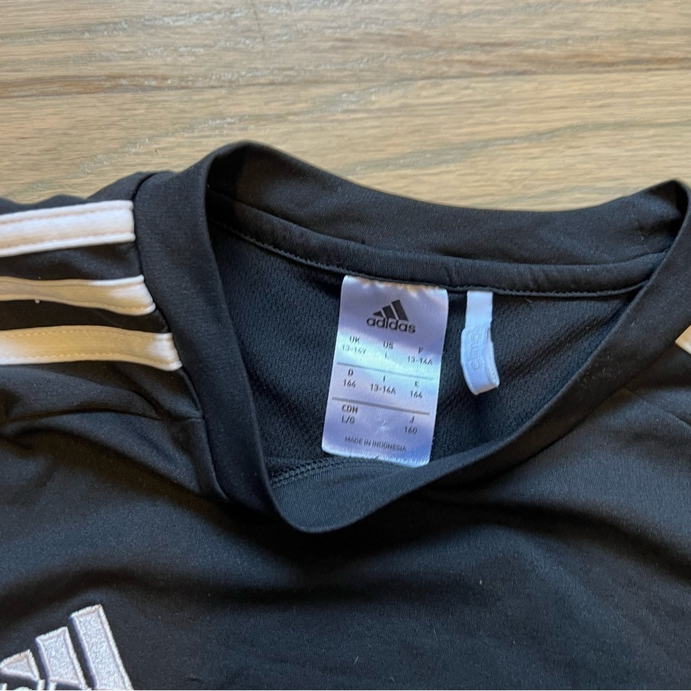 Adidas black and white crew neck tee - Picture 2 of 5